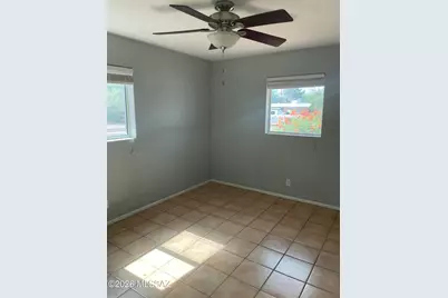 1172 E Allen Road, Tucson, AZ 85719 - Photo 15