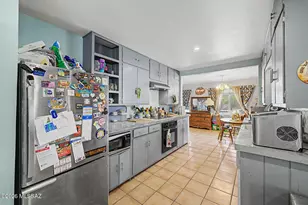1172 E Allen Rd, Tucson, AZ 85719 - Photo 7