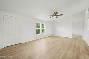 655 W 42nd St, Tucson, AZ 85713 - Photo 3