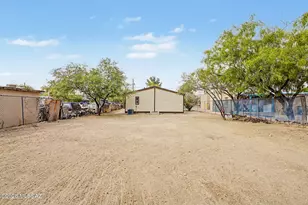 655 W 42nd St, Tucson, AZ 85713 - Photo 25