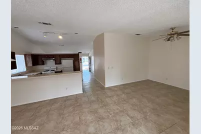 1821 W Mountain Oak Lane, Tucson, AZ 85746 - Photo 7