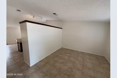 1821 W Mountain Oak Lane, Tucson, AZ 85746 - Photo 3