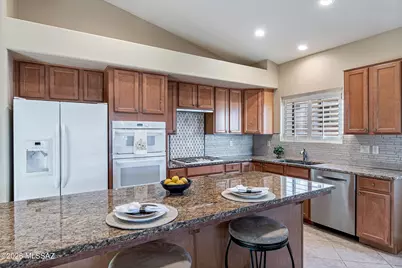 4974 N Louis River Way, Tucson, AZ 85718 - Photo 11