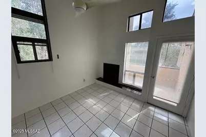 7622 E Callisto Circle #201, Tucson, AZ 85715 - Photo 3