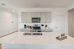 3596 N Kellen Cyn Ct, Tucson, AZ 85745 - Photo 27