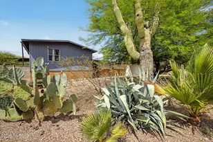 7951 E Hawthorne St, Tucson, AZ 85710 - Photo 3