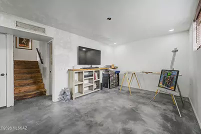 7951 E Hawthorne Street, Tucson, AZ 85710 - Photo 35
