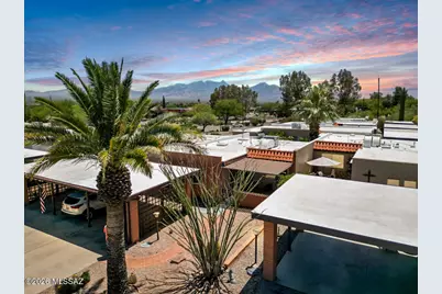 365 W Calle De La Amistad, Green Valley, AZ 85614 - Photo 1