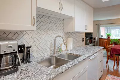365 W Calle De La Amistad, Green Valley, AZ 85614 - Photo 13