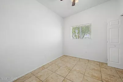 7460 N Oldfather Drive, Tucson, AZ 85741 - Photo 17