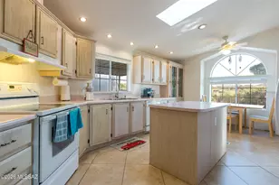 1045 W Barbara Pl, Oracle, AZ 85623 - Photo 9