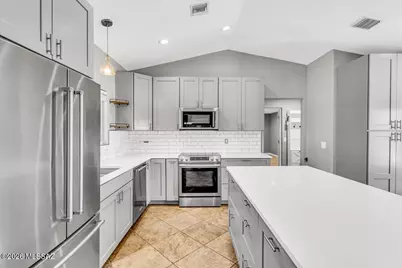 670 N Ivy Place, Vail, AZ 85641 - Photo 5