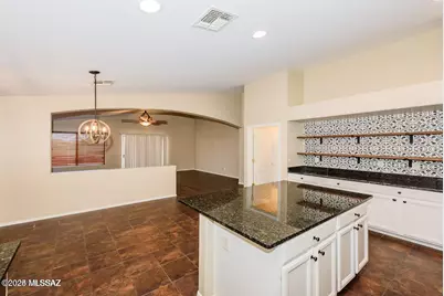 17173 S Sienna Bluffs Trail, Corona de Tucson, AZ 85641 - Photo 11