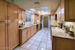 5270 N Fort Yuma Trail, Tucson, AZ 85750 - Photo 11