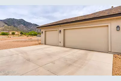 9029 S Seven Oaks Drive, Hereford, AZ 85615 - Photo 11