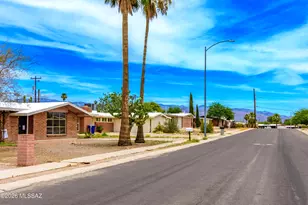 6825 E Oberlin Dr, Tucson, AZ 85710 - Photo 3