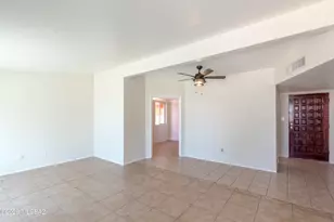 6825 E Oberlin Dr, Tucson, AZ 85710 - Photo 9