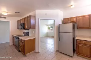 6825 E Oberlin Dr, Tucson, AZ 85710 - Photo 11