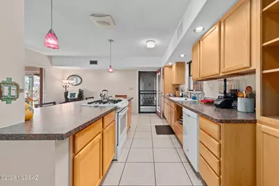 1931 S Calle Montanosa, Green Valley, AZ 85622 - Photo 23