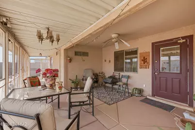 12383 W Jenero Drive, Arizona City, AZ 85123 - Photo 9