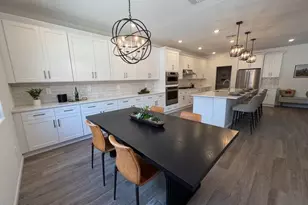 12106 N Shore Cliff Dr, Oro Valley, AZ 85737 - Photo 1