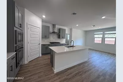 9922 N Blue Hibiscus Drive, Marana, AZ 85653 - Photo 5