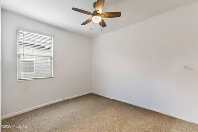 11014 S Rila Drive, Vail, AZ 85641 - Photo 9