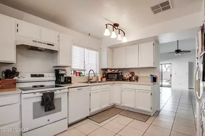 4697 W Globeberry Street, Tucson, AZ 85741 - Photo 7