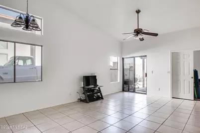 4697 W Globeberry Street, Tucson, AZ 85741 - Photo 9