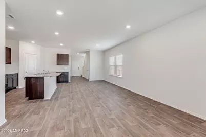 10002 N Guayacan Trail, Marana, AZ 85653 - Photo 7