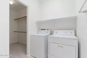 860 W Calle De La Pelotita, Green Valley, AZ 85614 - Photo 19