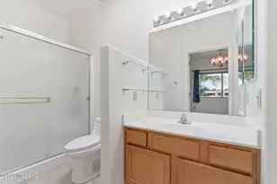 860 W Calle De La Pelotita, Green Valley, AZ 85614 - Photo 17