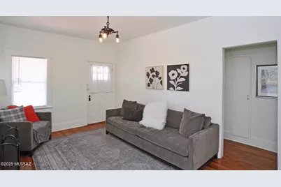 2027 E Hawthorne Street, Tucson, AZ 85719 - Photo 11