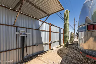 802 E Silverlake Road, Tucson, AZ 85713 - Photo 11