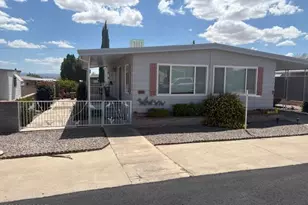 5851 W Circle Z St, Tucson, AZ 85713 - Photo 3