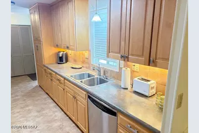 5851 W Circle Z Street, Tucson, AZ 85713 - Photo 9