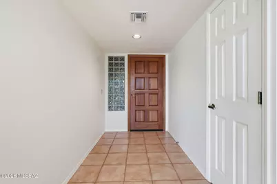 490 S Corte Del Poeta, Green Valley, AZ 85614 - Photo 5