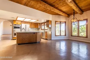 7164 N Cathedral Rock Pl, Tucson, AZ 85718 - Photo 7