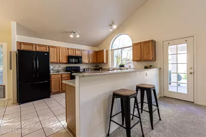 1380 W Copper Creek Place, Oro Valley, AZ 85737 - Photo 17