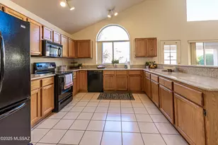 1380 W Copper Creek Pl, Oro Valley, AZ 85737 - Photo 3