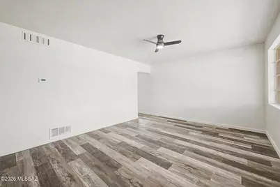 246 E President Street, Tucson, AZ 85714 - Photo 5