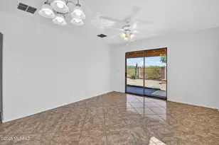684 W Echo Mesa Dr, Green Valley, AZ 85614 - Photo 7