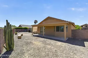 684 W Echo Mesa Dr, Green Valley, AZ 85614 - Photo 19