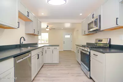 2643 N Wilson Avenue, Tucson, AZ 85719 - Photo 9