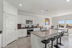 11192 S Weismann Dr, Vail, AZ 85641 - Photo 9