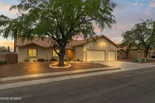 7699 S Zircon Crystal Dr, Tucson, AZ 85747 - Photo 3