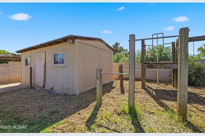 7390 N Dickinson Place, Tucson, AZ 85741 - Photo 27