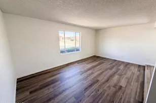 1610 S Burning Tree Ave, Tucson, AZ 85710 - Photo 9