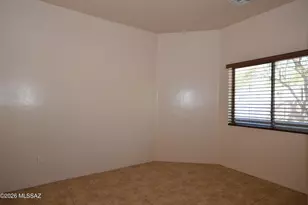 5784 W Treasure Point Pl, Tucson, AZ 85713 - Photo 19