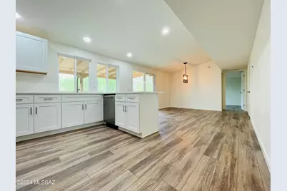 6821 N Quartzite Canyon Place, Tucson, AZ 85718 - Photo 9